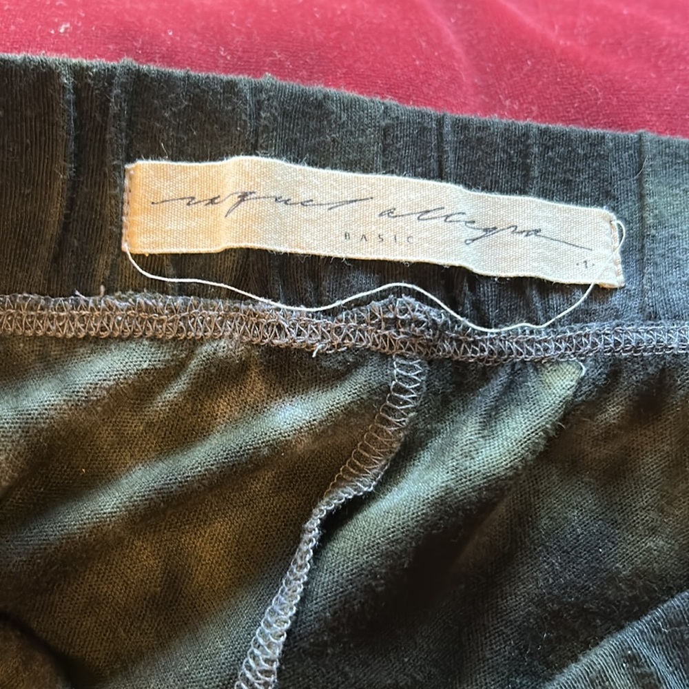 Raquel Allegra shirt and pants - Picture 7 of 7